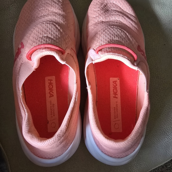 Hoka Coral Slip-On Recovery Sneakers. Excellent Condition - Picture 2 of 5